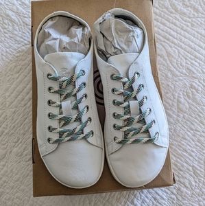 NEW IN BOX Groundies Earth Men Size 41